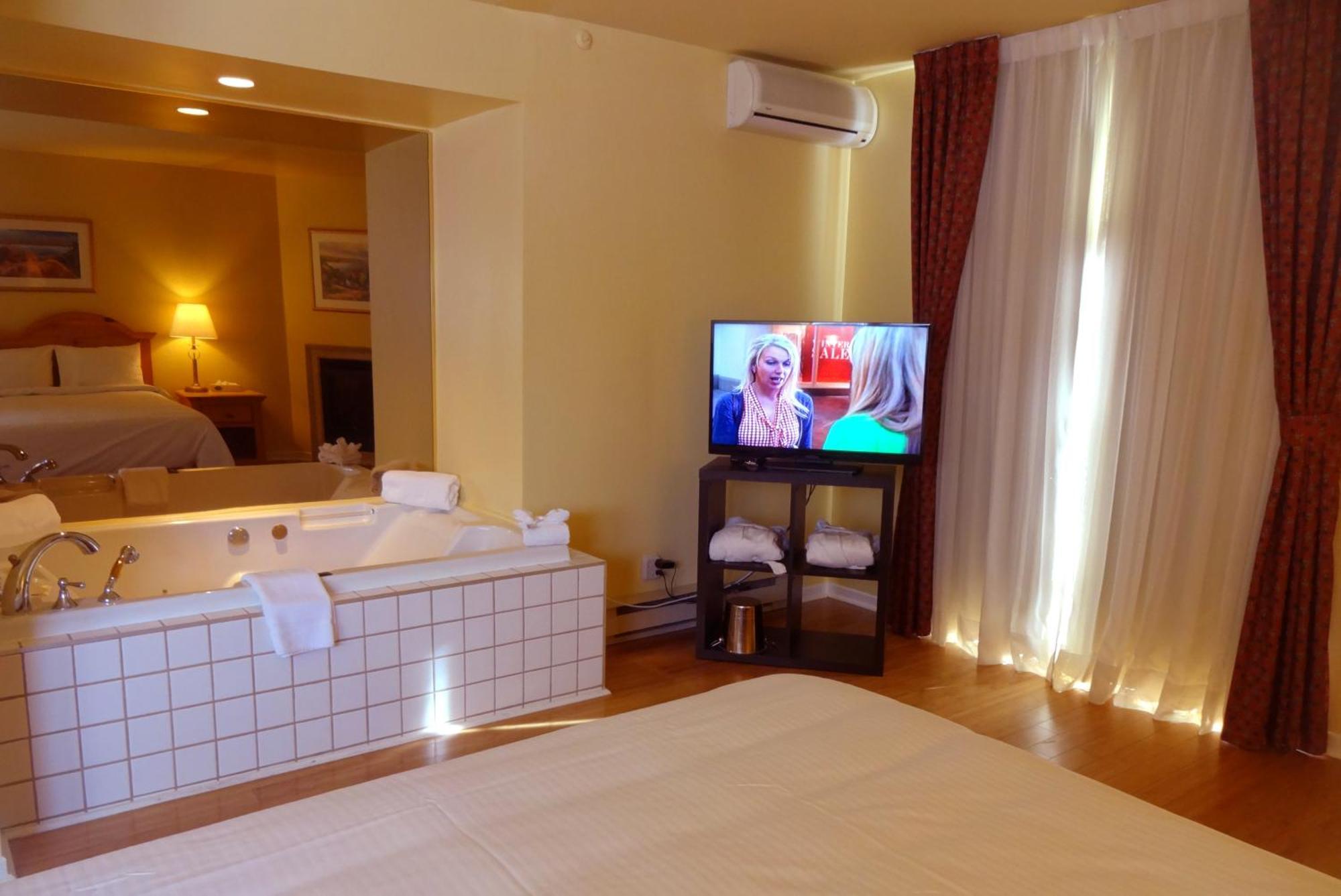 Hotel Alila Saint-Sauveur-des-Monts Zewnętrze zdjęcie